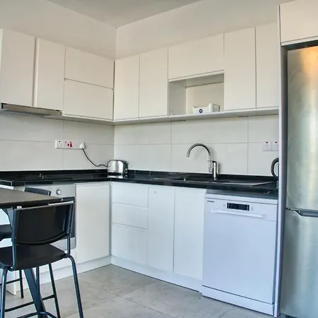 Apartment Retreat, Block B1, Unit8 *
