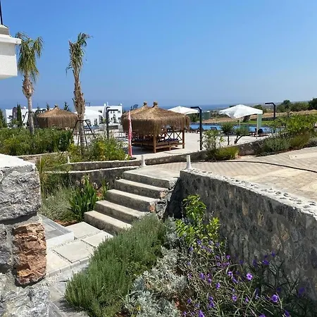 Retreat, Block B1, Unit8