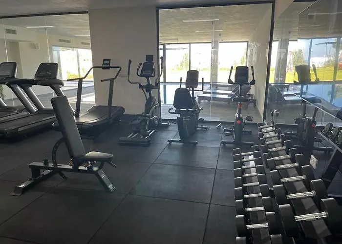 Retreat, Block B1, Unit8 Lägenhet *